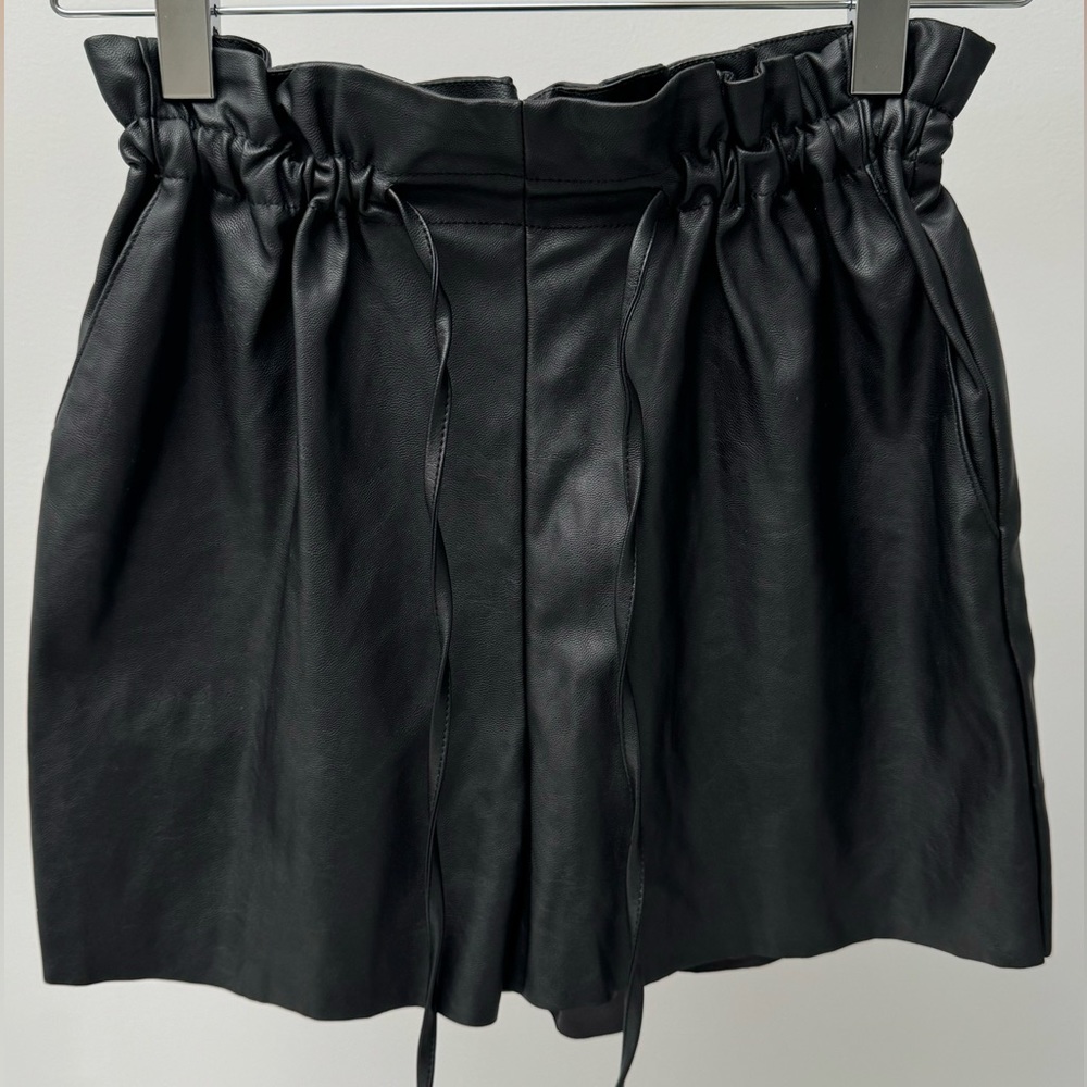 ASOS Paperbag Faux‎ Leather Shorts in Black, Size 4